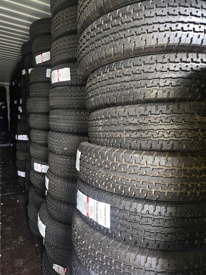 ST235/80R16 10PLY Trailer Master Tire